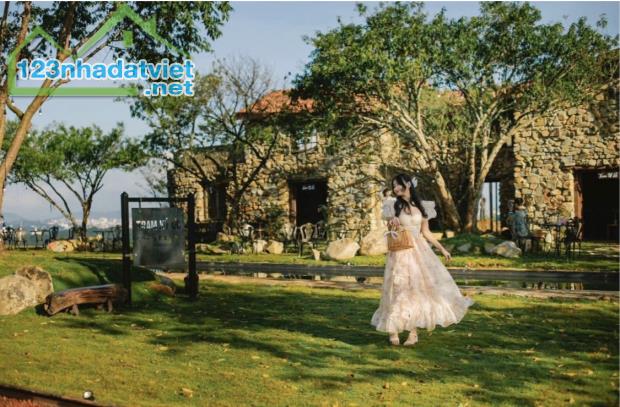 + Đất mặt tiền biển Nguyễn Tất Thành, khu bãi tắm trung tâm gần dự án khu phức hợp của vũ