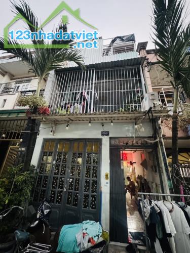 BÁN NHÀ - HẺM XE TẢI- LÊ VĂN QUỚI - BÌNH TÂN - 52M2 - 2 TẦNG - 3 PHÒNG NGỦ - 4.04 TỈ - 1