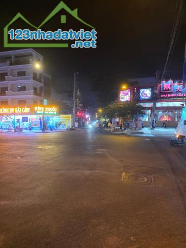 MẶT TIỀN TÊN LỬA 6 X 22M- 5 TẦNG- CĂN GÓC KINH DOANH- GIÁ 34 TỶ.