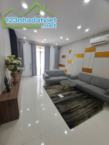 💝NHÀ 5 TẦNG Ô TÔ ngủ trong nhà,hẻm 8m khu phân lô đường THẠNH LỘC 44, phường THẠNH LỘC Q1 - 1