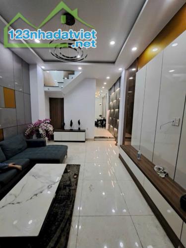 💝NHÀ 5 TẦNG Ô TÔ ngủ trong nhà,hẻm 8m khu phân lô đường THẠNH LỘC 44, phường THẠNH LỘC Q1 - 4