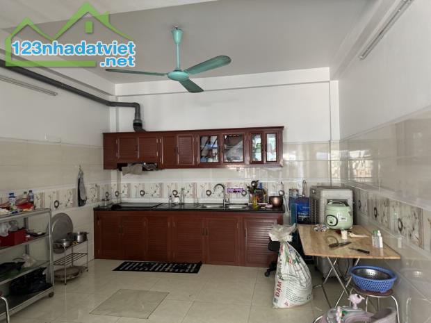 📌ĐÍCH THỰC CHÂN CẦU ĐÔNG TRÙ 44,5 m  fun THỔ CƯ 📌MẶT TIỀN RỘNG - NHÀ ĐẸP - Ô TÔ VÀO NHÀ - 5