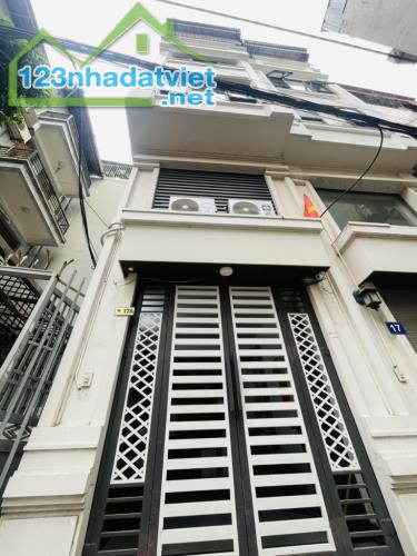 Nhà lô góc, phòng nào cũng có ánh sáng tự nhiên.
Nhà còn mới, đã full phòng, khách vào - 1
