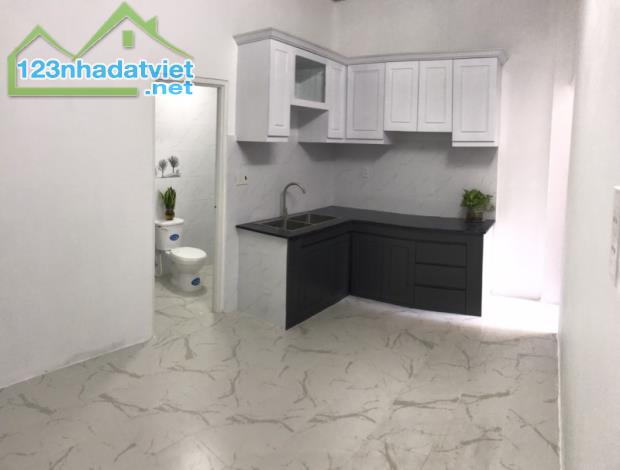 Bán nhà DT 82m2, Hẻm xe hơi 5m Đường Lũy Bán Bích, Q. Tân Phú - 1