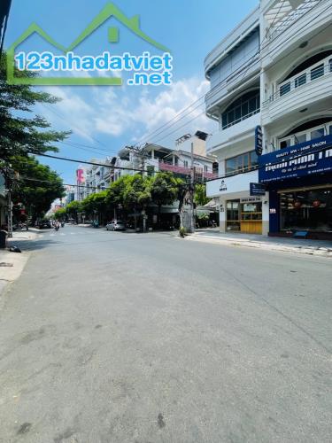 ĐỦ DUYÊN RƯỚC NGAY NHÀ HẺM 8M KHU VIP BÀU CÁT, TÂN BÌNH - 5 TẦNG – NHỈNH 12 TỶY - 1