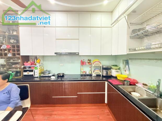 Bán gấp nhà Mỹ Đình Ô tô đỗ cửa – 50m2 – 4 tầng – Giá chỉ 9.9 tỷ - 1
