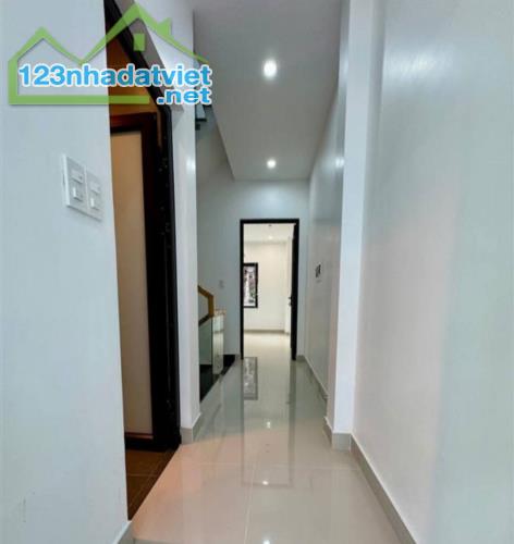 Bán nhà Dư Hàng, Trần Nguyên Hãn, Lê Chân, Hải Phòng. 3 tầng, 59m2, 3,3 tỷ. Ngang 3,5m, d2 - 3