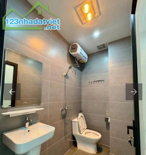 Bán nhà Dư Hàng, Trần Nguyên Hãn, Lê Chân, Hải Phòng. 3 tầng, 59m2, 3,3 tỷ. Ngang 3,5m, d2 - 2