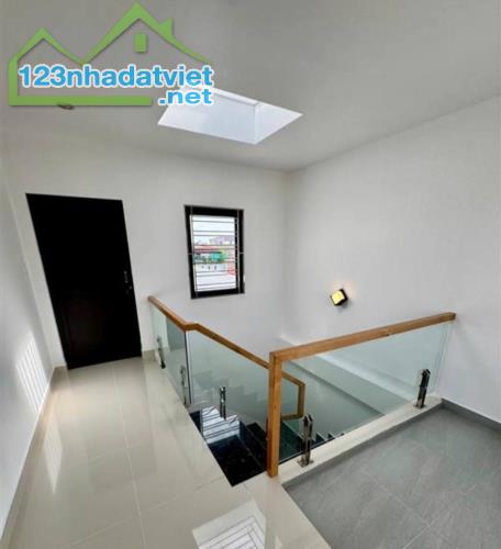 Bán nhà Dư Hàng, Trần Nguyên Hãn, Lê Chân, Hải Phòng. 3 tầng, 59m2, 3,3 tỷ. Ngang 3,5m, d2 - 1