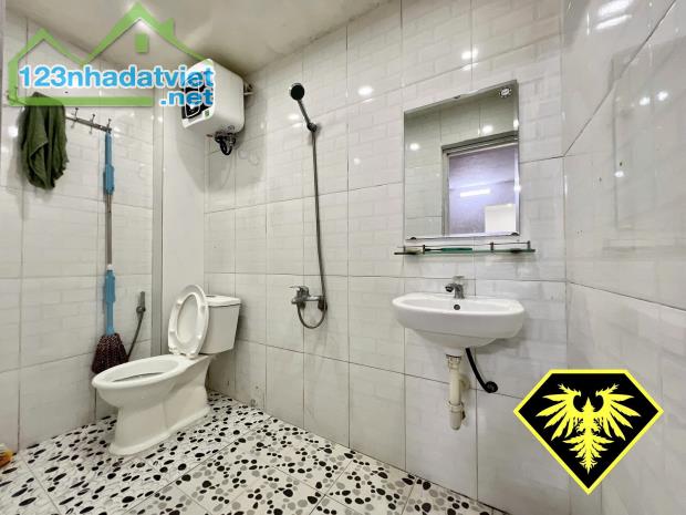 ◄ ★ ► BÁN NHÀ 2 TẦNG SẠCH SẼ CÓ SÂN CỔNG RIÊNG NGÕ RỘNG : ► TÔN ĐỨC THẮNG - AN DƯƠNG - LÊ - 4