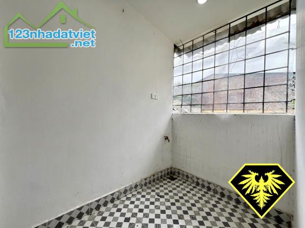 ◄ ★ ► BÁN NHÀ 2 TẦNG SẠCH SẼ CÓ SÂN CỔNG RIÊNG NGÕ RỘNG : ► TÔN ĐỨC THẮNG - AN DƯƠNG - LÊ