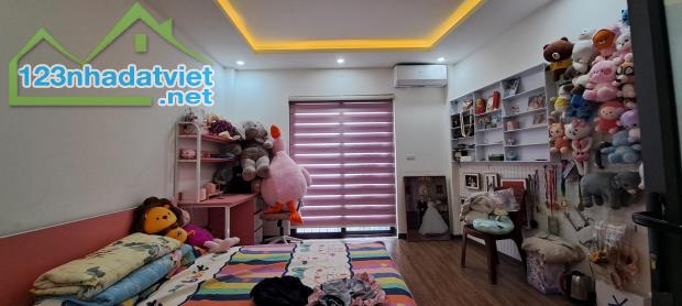 Bán Nhà Ngõ 95 Việt Hưng, Long Biên 33m2, 5T chỉ 5,7 tỷ (cách ô tô đỗ 30m) - 1