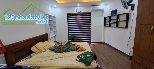 Bán Nhà Ngõ 95 Việt Hưng, Long Biên 33m2, 5T chỉ 5,7 tỷ (cách ô tô đỗ 30m) - 2