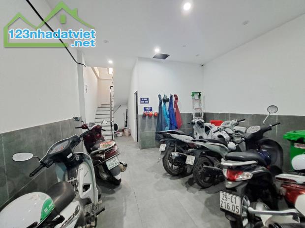 Chính chủ bán gấp Tòa nhà mới, Lô góc. CCMN 103 –Pháo Đài Láng, Đống Đa. DT: 60m2 – 5 - 2