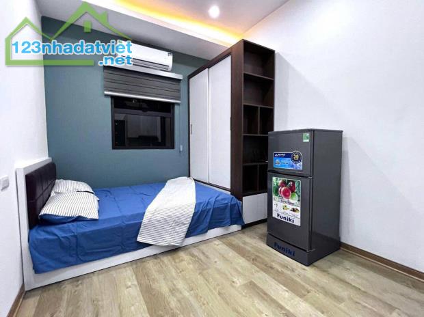 Chính chủ bán gấp Tòa nhà mới, Lô góc. CCMN 103 –Pháo Đài Láng, Đống Đa. DT: 60m2 – 5 - 3