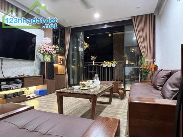 BÁN NHÀ DƯƠNG KHUÊ CẦU GIẤY, PHÂN LÔ, 3 ÔTÔ TRÁNH, VỈA HÈ, KINH DOANH, HƠN 19 TỶ