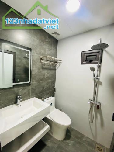 SIÊU PHẨM 1 NHÀ RA MẶT PHỐ - DÂN XÂY - FULL NỘI THẤT - TRUNG TÂM LONG BIÊN - 4