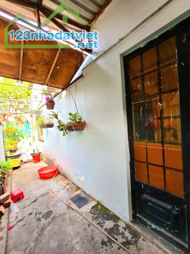 Nhà Phố 2 Mặt Hẻm Ô Tô – 104m² –– Cho Thuê 7tr/Tháng – Gần Chợ Tăng Nhơn Phú A Thủ Đức - 1