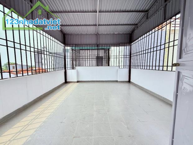 HÀNG XÓM AEON MALL LONG BIÊN - NHÀ MỚI TINH TƯƠM - GẦN PHỐ - NGAY CHÂN CẦU VĨNH TUY - CỰC - 5