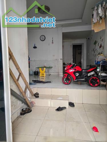Ngay ngã tư Tố Hữu Vạn Phúc, 50m Đất sẵn nhà C4, 20m ra ô tô tránh. Giá hơn 5 tỷ - 5