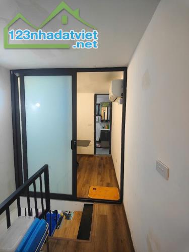 Siêu rẻ Nhà Bạch Mai 5 tầng 22m sổ đỏ nhà đẹp ở ngay cực gần phố chỉ 3.3 tỷ Vị trí đẹp - 3