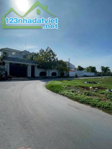 GẤP BÁN NGAY MT ĐƯỜNG Ô.TÔ 100M2 SHR KDC HIỆN HỮU CHỈ 500TR - 1