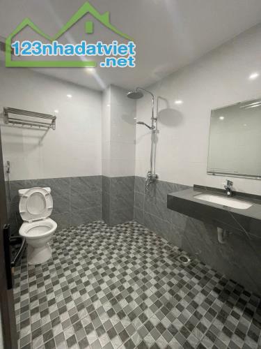 💜NHÀ MỚI PHỐ ĐỨC GIANG 30M2x5T CHÀO 5.35 TỶ - SÁT Ô TÔ - FULL NỘI THẤT💜 - 5
