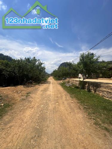 Bán 1032m2 Đất View Đẹp Mộc Châu  Gần Trung Tâm, Ô Tô Tận Nơi, Giá chỉ 1ty6 - 1
