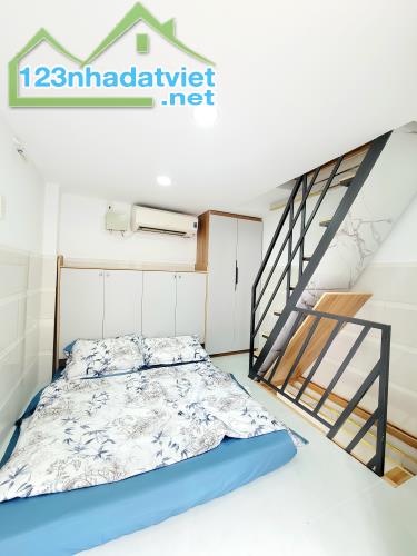 Chỉ 1.85 Tỷ Có Nhà Phạm Văn Đồng - Hẻm Ôtô Đỗ Cửa - 3 Tầng 2PN - 1