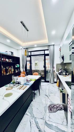 Bán Nhà MT Phạm Văn Đồng Phường 1 Gò Vấp Giá 25.9 Tỷ - 2