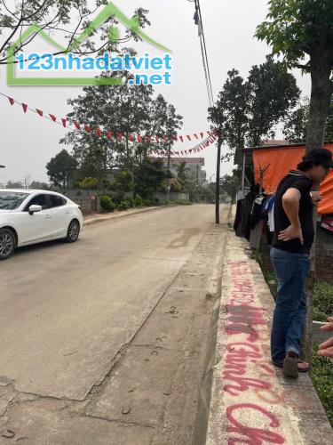 CẦN TIỀN BÁN LÔ ĐẤT 100M2 KHU TÁI ĐỊNH CƯ ĐỒNG VAI, TT. XUÂN MAI, CHƯƠNG MỸ GIÁ HƠN 3 TỈ - 3