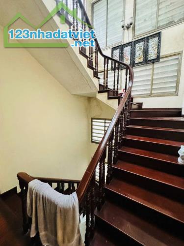 BÁN NHÀ MẶT PHỐ HÀNG LƯỢC, HOÀN KIẾM. 84M2 4 TẦNG MT 4,5M GIÁ 68 Tỷ- VỈA HÈ RỘNG- KINH