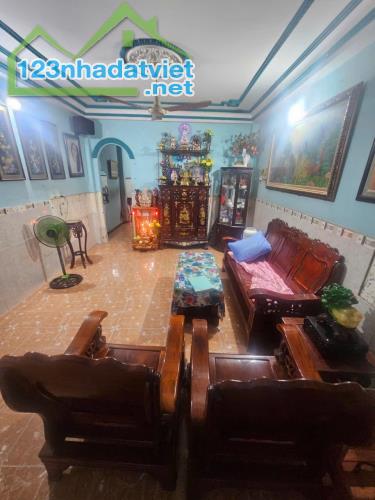 Hiếm nhà Bình Long Tân Quý Tân Phú hẻm 4m sát mặt tiền 65m2 ,4 tầng Nhỉnh 5 tỷ - 2