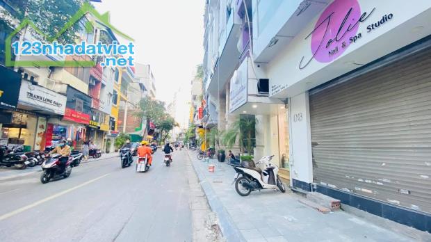 Bán nhà mặt phố Đốc Ngữ - BA ĐÌNH, kinh doanh sầm uất 66m 5tầng 19.1tỷ