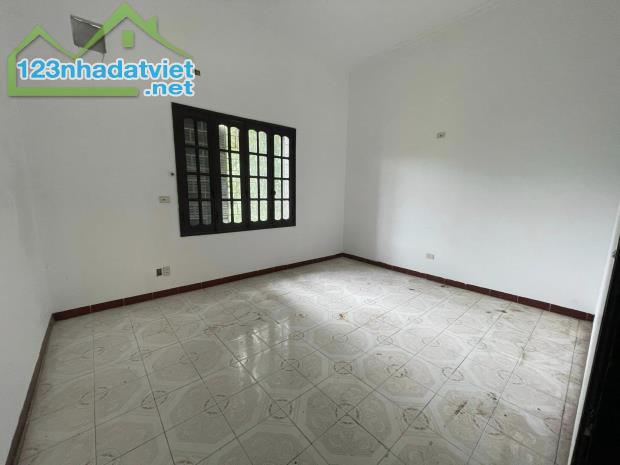 Bán nhà mặt phố Đốc Ngữ - BA ĐÌNH, kinh doanh sầm uất 66m 5tầng 19.1tỷ - 2