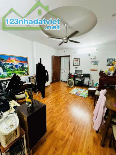 CẦN BÁN CĂN HỘ CHUNG CƯ ĐẠI KIM – 1PN, 1WC – FULL NỘI THẤT – GIÁ CHỈ 2,3 TỶ