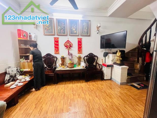 📢 🔥 ĐỘC QUYỀN! BÁN CĂN NHÀ SIÊU HIẾM PHỐ CẦU GIẤY - 37M² x 4 TẦNG, MẶT TIỀN 6.5M, GIÁ CH - 2