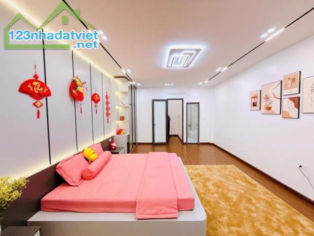 🌟 BÁN GẤP NHÀ ĐẸP VŨ TÔNG PHAN  – DT: 45m2 – 5 TẦNG – GẦN Ô TÔ – Giá 7 TỶ - 3