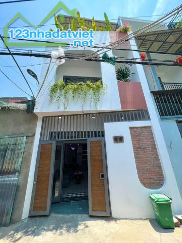 🌹 930tr bàn giao ngay chìa khoá nhà. căn 111m2 ở Tân Xuân Hóc Môn. sổ hồng riêng