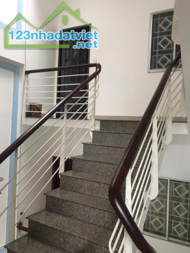 45TB –Bán nhà Mặt tiền kinh doanh Cống Lở Ph15, 108m2 5 tầng BTCT 6PN, SHR, NHỈNH 15 tỷ TL - 4