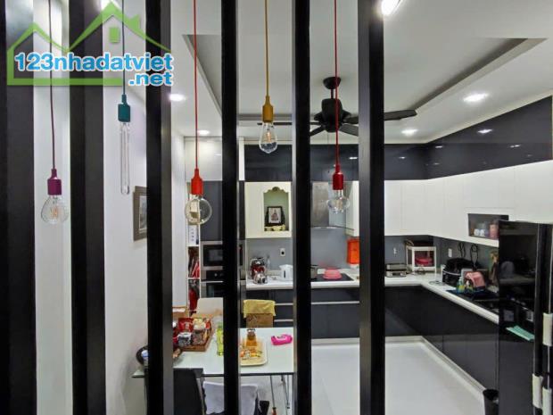 Nhà Lê Đức Thọ, P.16, GV. DT: 4m x 20m Trệt 2 lầu ST, nhà xây ở rất chắc chắn, giá 8,7tyTL - 1