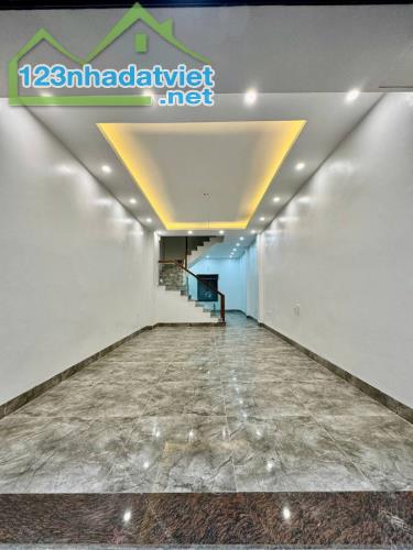 BÁN NHÀ ĐƯỜNG LÁNG ĐỐNG ĐA 52m2 x 4 TẦNG - NHÀ ĐẸP MẶT NGÕ Ô TÔ - KINH DOANH SẦM UẤT - GẦN - 1