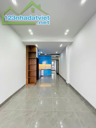 BÁN NHÀ 7 TẦNG PHỐ  ĐẶNG TIẾN ĐÔNG-ĐỐNG ĐA-THANG MÁY - NGÕ Ô TÔ TRÁNH -13.8 TỶ - 3