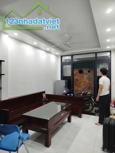 BÁN NHÀ KHƯƠNG TRUNG, THANH XUÂN, HÀ NỘI, VỊ TRÍ ĐẮC ĐỊA, 10M RA ĐƯỜNG Ô TÔ,