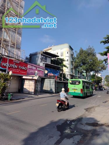 BÁN NHÀ KHU AEON TÊN LỬA – 6 TẦNG, THANG MÁY, 27 PHÒNG KHÉP KÍN – THU NHẬP CAO, VỊ TRÍ