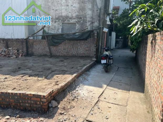 Bán đất thôn 3 Xã Vạn Phúc 64 m2 ngõ rộng oto 7 chỗ, ngay khu đấu giá - 1