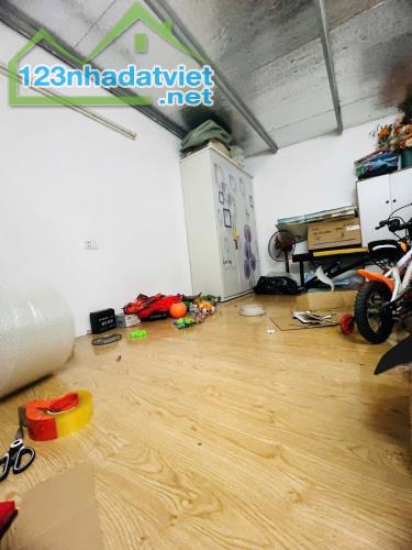 Bán nhà Cấp 4 Lạc Long Quân - Tây Hồ, Gần ô tô tránh, 36m2 2,2 tỷ - 2