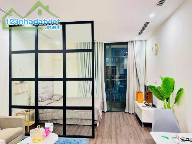 🌟 **CHO THUÊ STUDIO FULL NỘI THẤT – VINHOMES SYMPHONY** 🌟