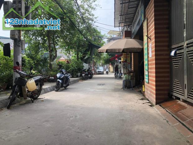 SIÊU HIẾM NHÀ NGUYỄN KHOÁI, 45M, 3T, MT 4,3M, Ô TÔ, MỚI, Ở SƯỚNG, CHỈ 6,2 TỶ.