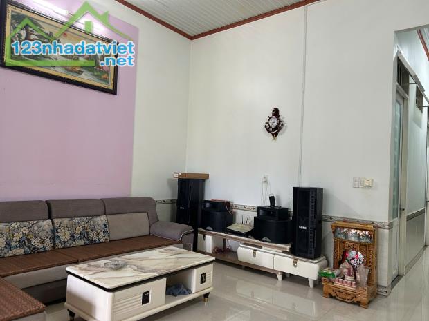 BÁN NHANH CĂN NHÀ RIÊNG NGAY SÂN BAY LIÊN KHƯƠNG - ĐÀ LẠT, CHỈ 1 TỶ 999 TRIỆU - 3